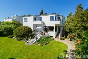Villa på Vermehrensvej 4, 2930 Klampenborg
