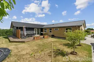 Villa på Ametystvej 5, 8541 Skødstrup