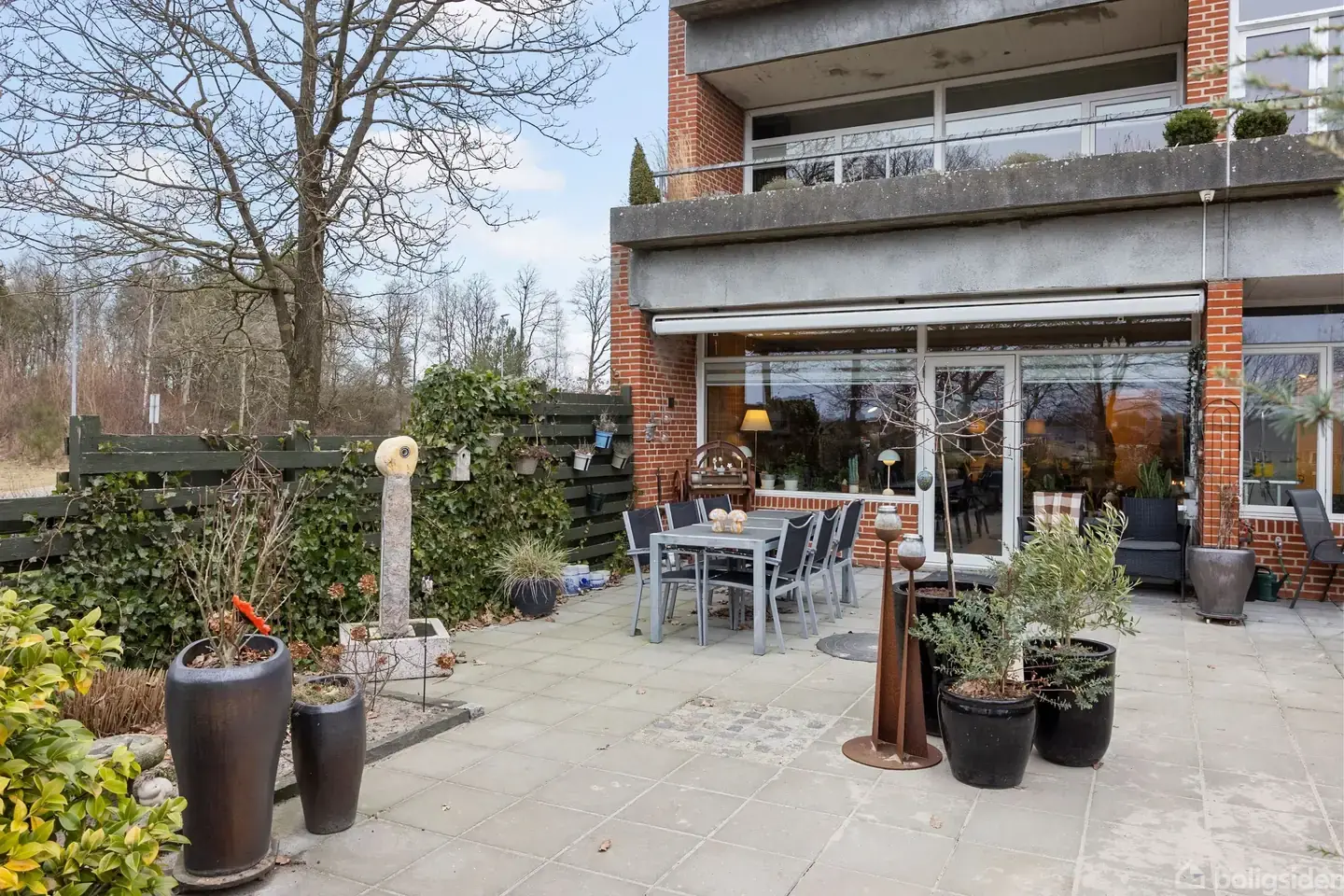 Sjælden udbudt stuelejlighed med egen terrasse!