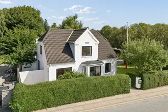 Villa på Nymøllevej 114, Farstrup, 9240 Nibe