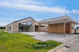 Villa på Sandballevej 14, Grundfør, 8382 Hinnerup