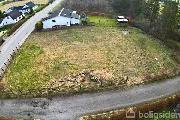 Helårsgrund på Dokkedalvej 26, 9280 Storvorde