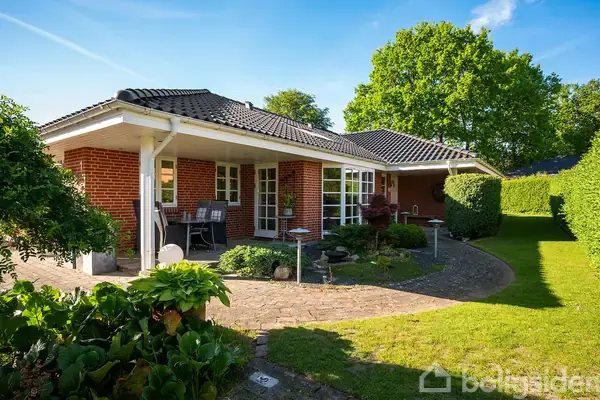 Villa på Fugldalen 1, 8680 Ry