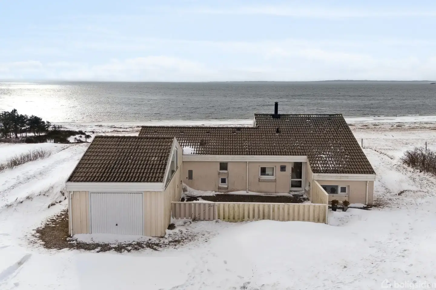 Liebhaveri med fantastisk udsigt i 1. række til Begtrup Vig!