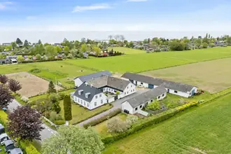 Landejendom på Strandvejen 16, 4671 Strøby