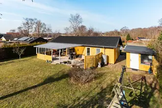 Fritidshus på Fosforitvej 14, Arnager, 3700 Rønne