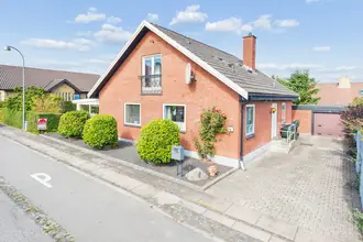 Villa på Tværskovvej 4, 2650 Hvidovre