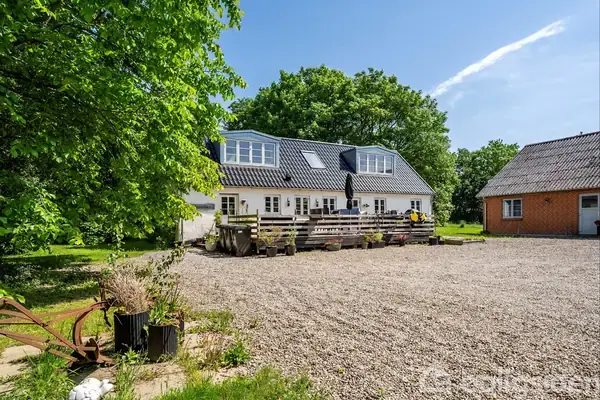 Landejendom på Sortenborgvej 10, 8600 Silkeborg