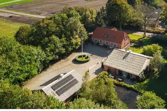 Landejendom på Knivsbækvej 22, Brejning, 6920 Videbæk