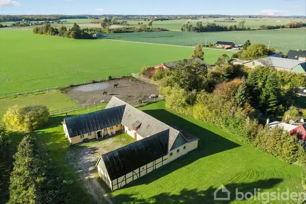 Villa på Hjelm Byvej 32, 4990 Sakskøbing