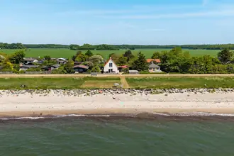 Fritidshus på Stødby Strandvej 30, 4983 Dannemare