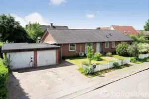 Villa på Spættevej 11, 8723 Løsning