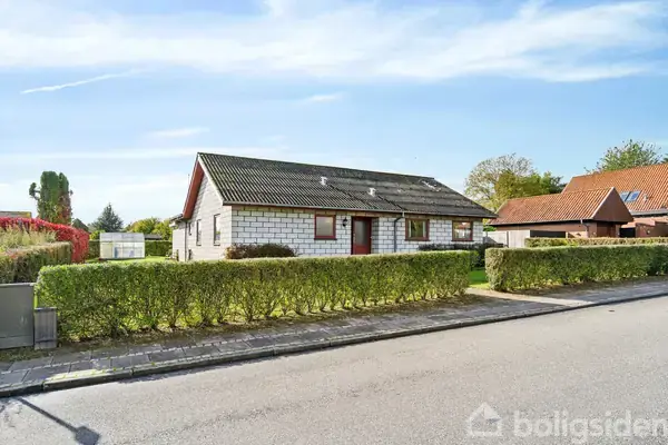 Villa på Tværgade 7, 5592 Ejby