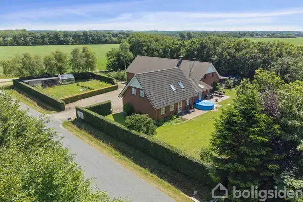 Landejendom på Ny Lifstrupvej 31, 6715 Esbjerg N