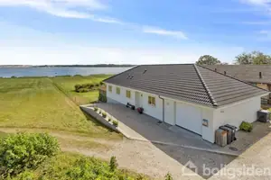 Villa på Bakkevej 6, 9240 Nibe
