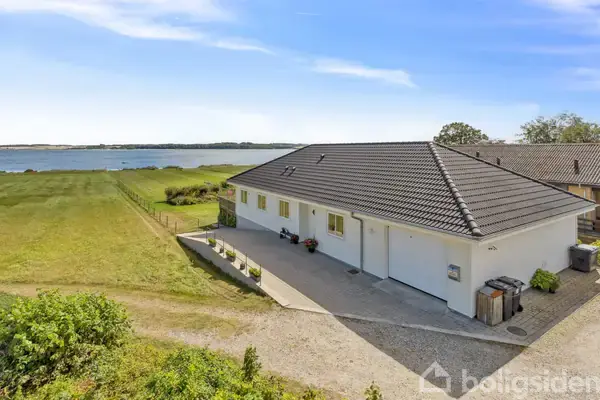 Villa på Bakkevej 6, 9240 Nibe