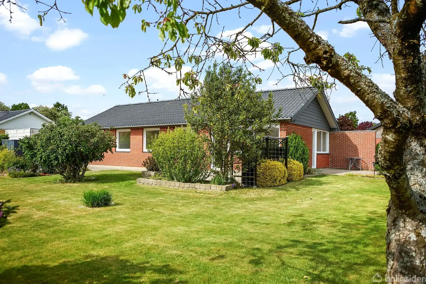 Lys og indflytningsklar villa