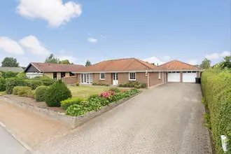 Villa på Mads Hansensgade 33, Brylle, 5690 Tommerup
