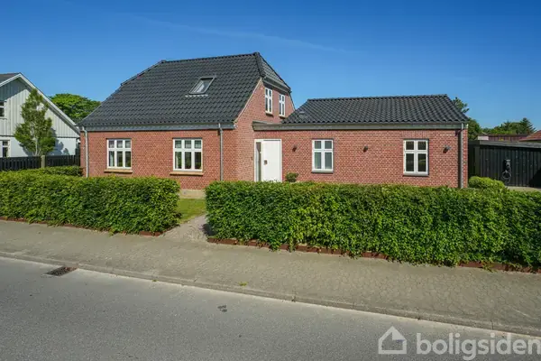 Villa på Vestre Strandvej 18, 6731 Tjæreborg