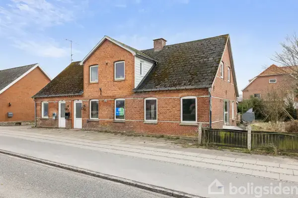 Villa på Randersvej 14A+B, 8830 Tjele