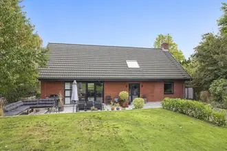 Villa på Møllevangen 24A, 8382 Hinnerup