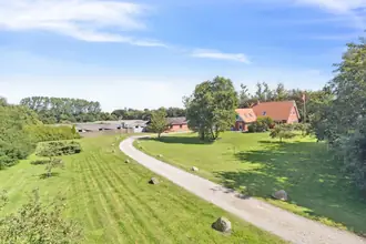 Landejendom på Letholtvej 6, Understed, 9900 Frederikshavn