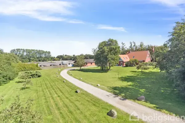 Landejendom på Letholtvej 6, 9900 Frederikshavn