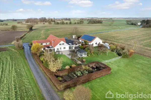 Landejendom på Kvisthusvej 1, 4780 Stege