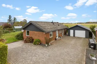 Villa på Aggersundvej 42, Sjøstrup, 9600 Aars