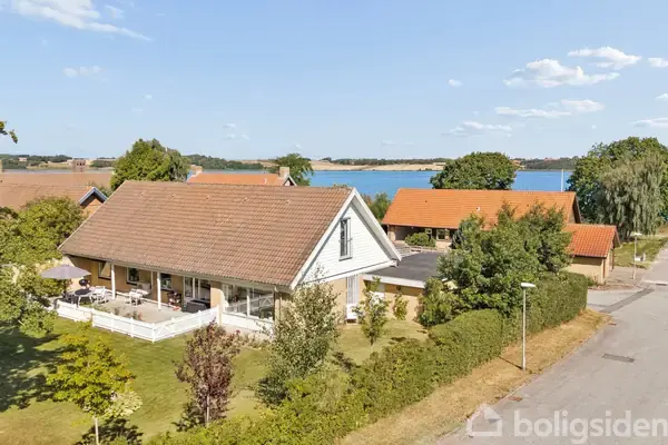 Villa på Sarpsborgvej 16, 7600 Struer