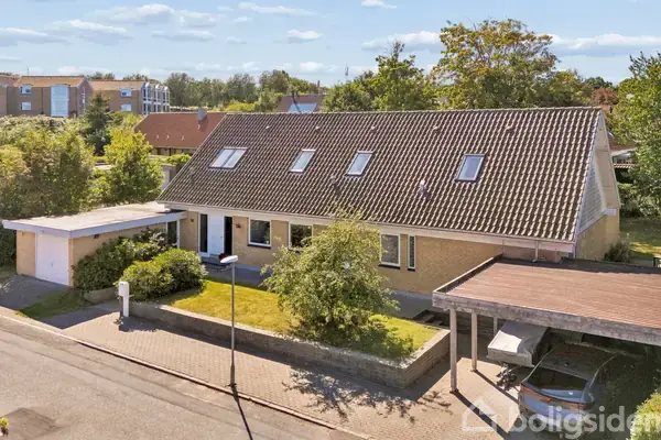 Villa på Sarpsborgvej 16, 7600 Struer