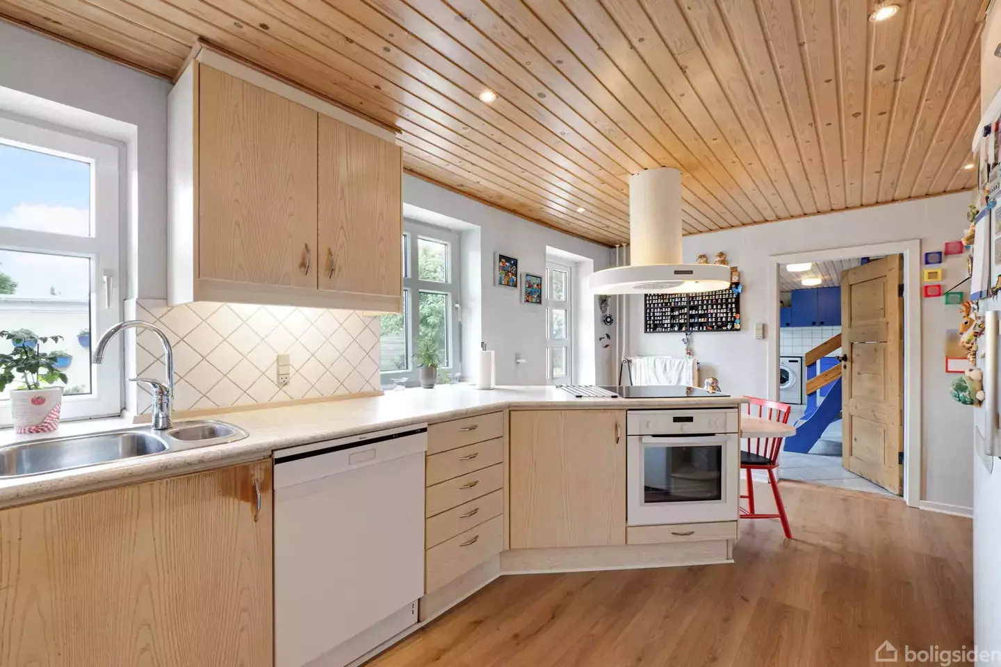 VELHOLDT OG RUMMELIG VILLA - Visning 4