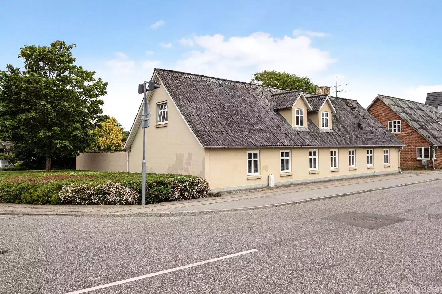 VELHOLDT OG RUMMELIG VILLA - Visning 3