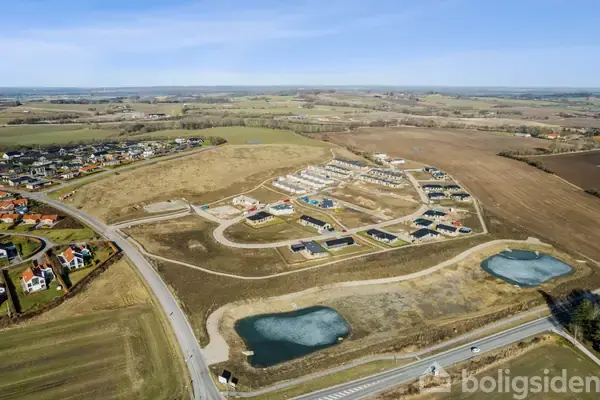 Helårsgrund på Sydbjerg 60, 8410 Rønde