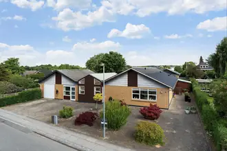 Villa på Ananasvej 12, Søften, 8382 Hinnerup
