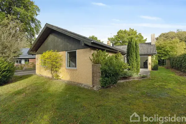 Villa på Platanvej 1, 9560 Hadsund