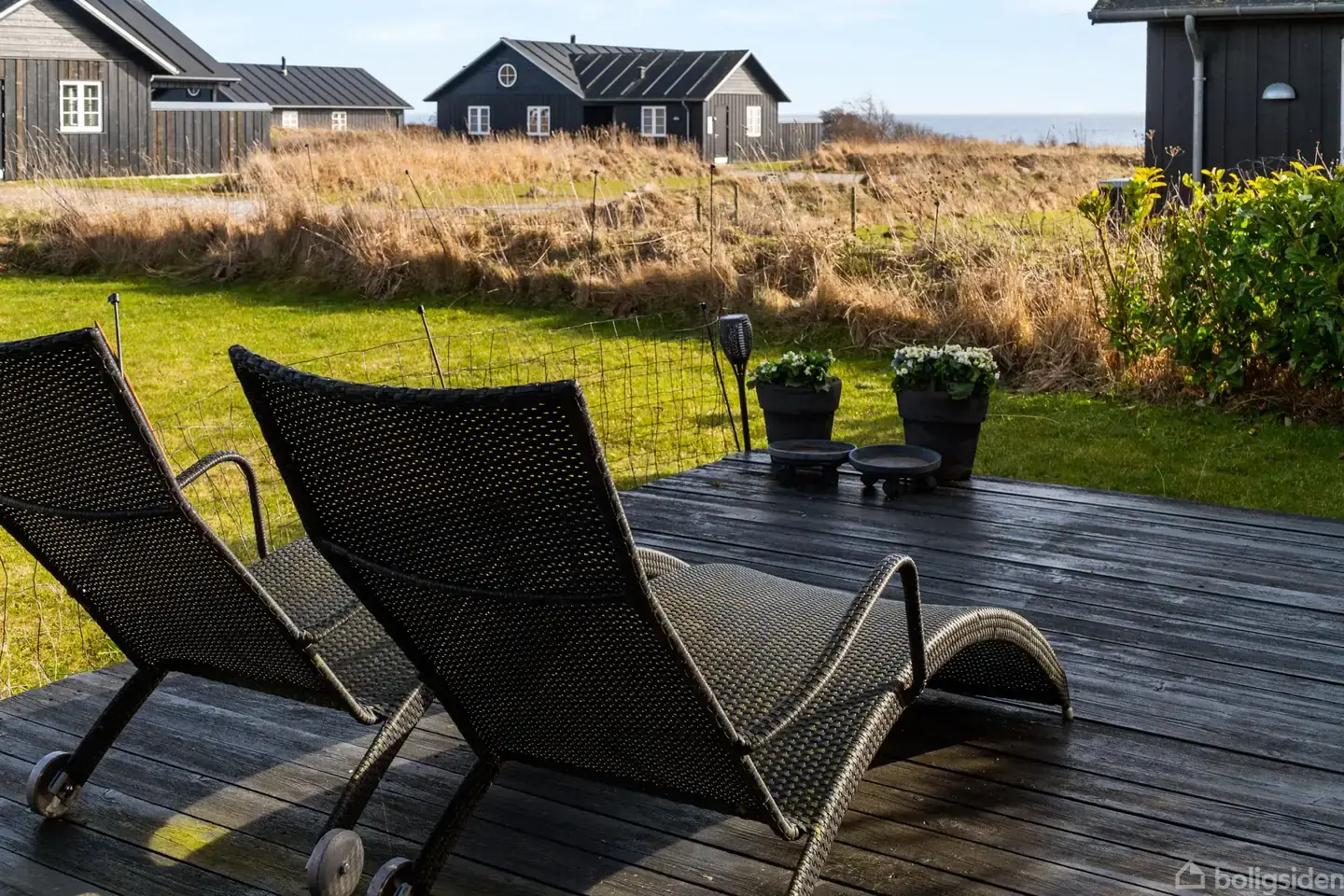 Fantastisk lækkert sommerhus med smuk udsigt til vandet - View 3