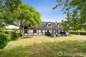 Villa på Søndre Smålyngsvej 2, 3720 Aakirkeby
