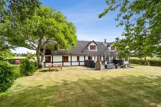 Villa på Søndre Smålyngsvej 2, Aakirkeby, 3720 Aakirkeby