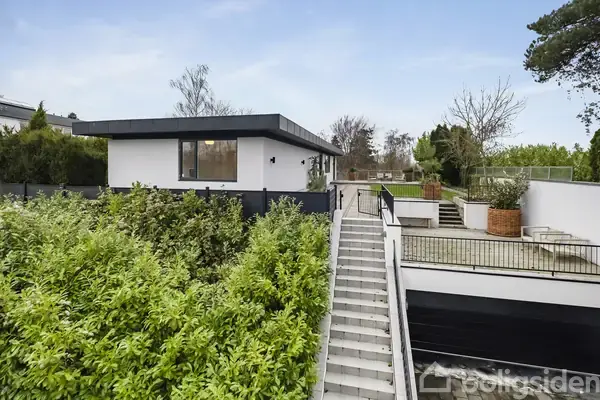 Villa på Rosavej 28, 2930 Klampenborg