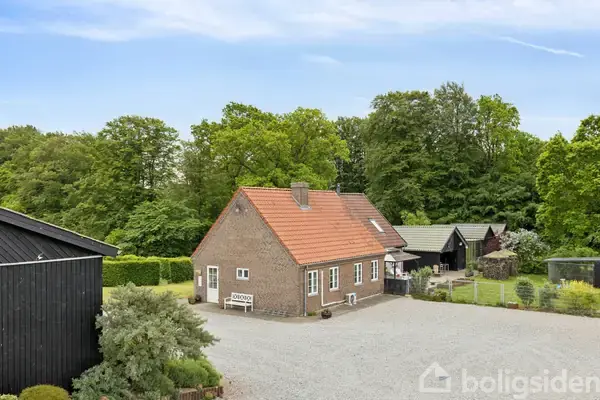 Landejendom på Skovbyvej 5, 6230 Rødekro