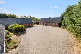 Villa på Nyborgvej 2, Fabjerg, 7620 Lemvig