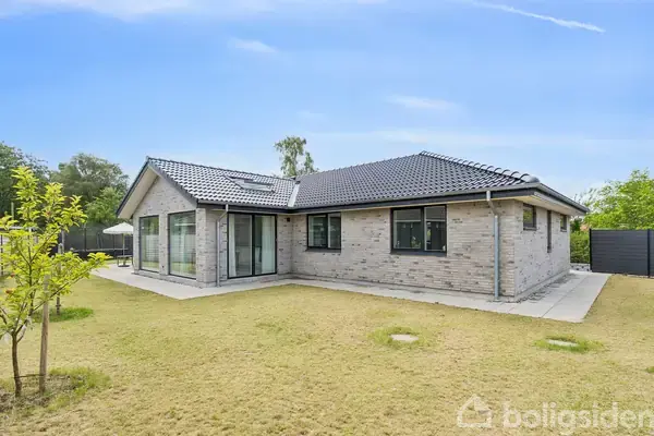 Villa på Mødalvej 2, 8471 Sabro