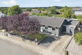Villa på Karlavej 22, Næsby, 5270 Odense N