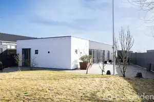 Villa på Rønnevangen 9, 8471 Sabro