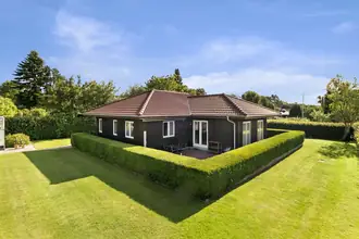 Fritidshus på Uglevej 1, 3120 Dronningmølle