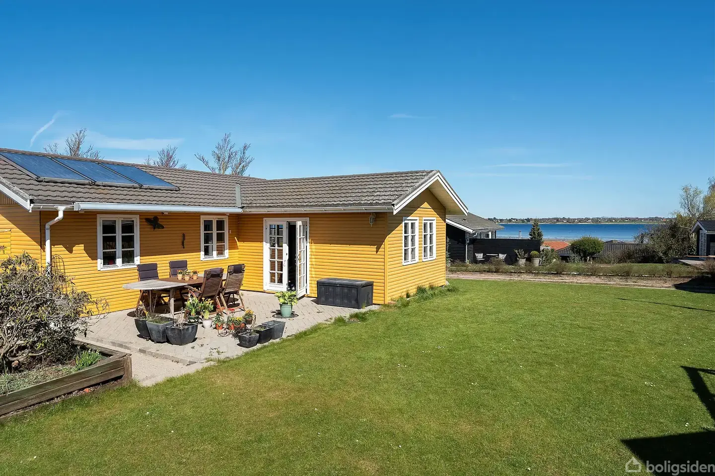 Helårsanvendeligt sommerhus med udsigt til fjorden - Visning 2