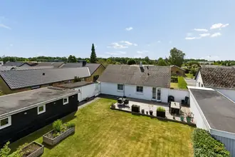 Villa på Sanderumvej 47, Sanderum, 5250 Odense SV