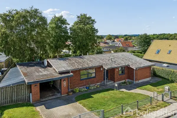 Villa på Drosselvej 8, 9270 Klarup
