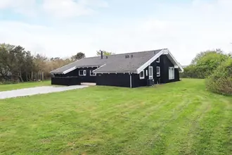 Fritidshus på Vadehavsvej 24, Lønstrup, 9800 Hjørring